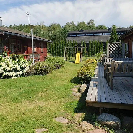 Island Pensionat 4*